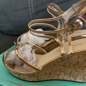 Size 8W, New, gold platform cork heel sandals